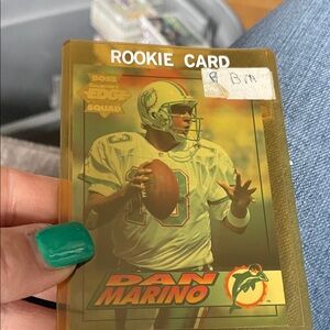 Dan Marino Rookie Football Card - Gold Holographic